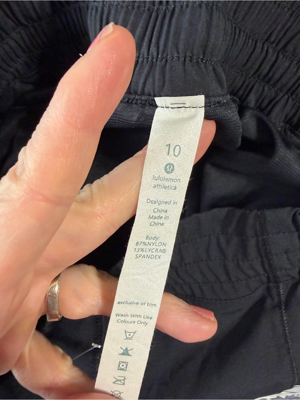 Lululemon size 10 like new Black Athletic Running Shorts - Picture 7 of 7